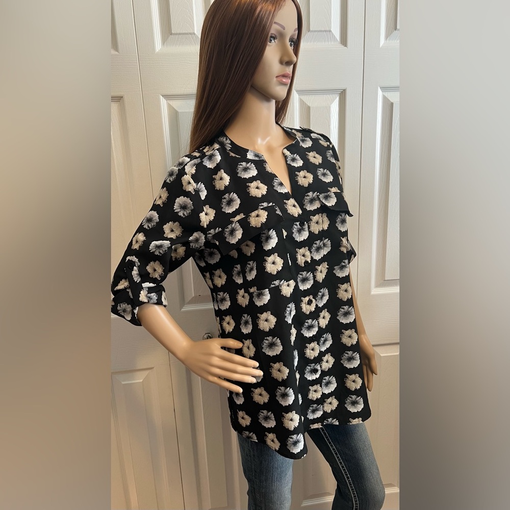 B-8-11 Calvin Klein Long Sleeve Blouse